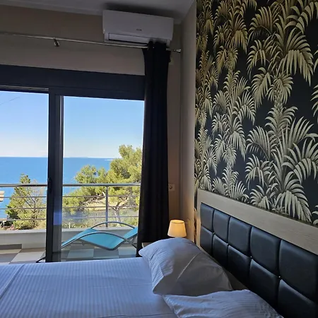 Apartment In Saranda With Stunning Sea View شقة *