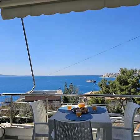 شقة Apartment In Saranda With Stunning Sea View