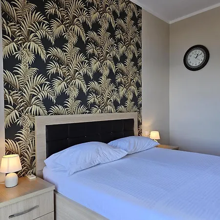 Apartment In Saranda With Stunning Sea View شقة ساراندا