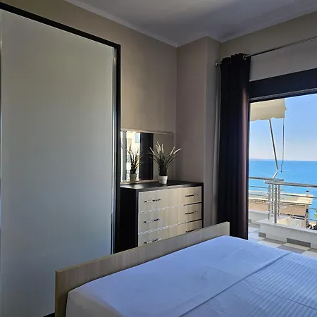 شقة Apartment In Saranda With Stunning Sea View ساراندا