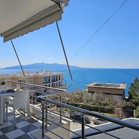 Apartment In Saranda With Stunning Sea View ساراندا