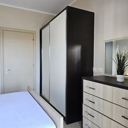 Apartment In Saranda With Stunning Sea View * ساراندا