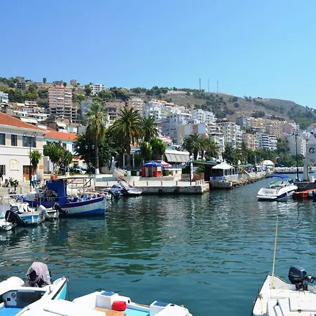 Apartment In Saranda With Stunning Sea View شقة ساراندا