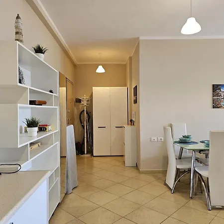 Apartment In Saranda With Stunning Sea View شقة ساراندا