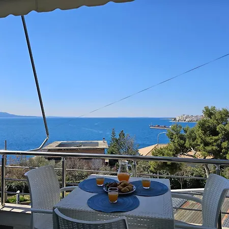 شقة Apartment In Saranda With Stunning Sea View *
